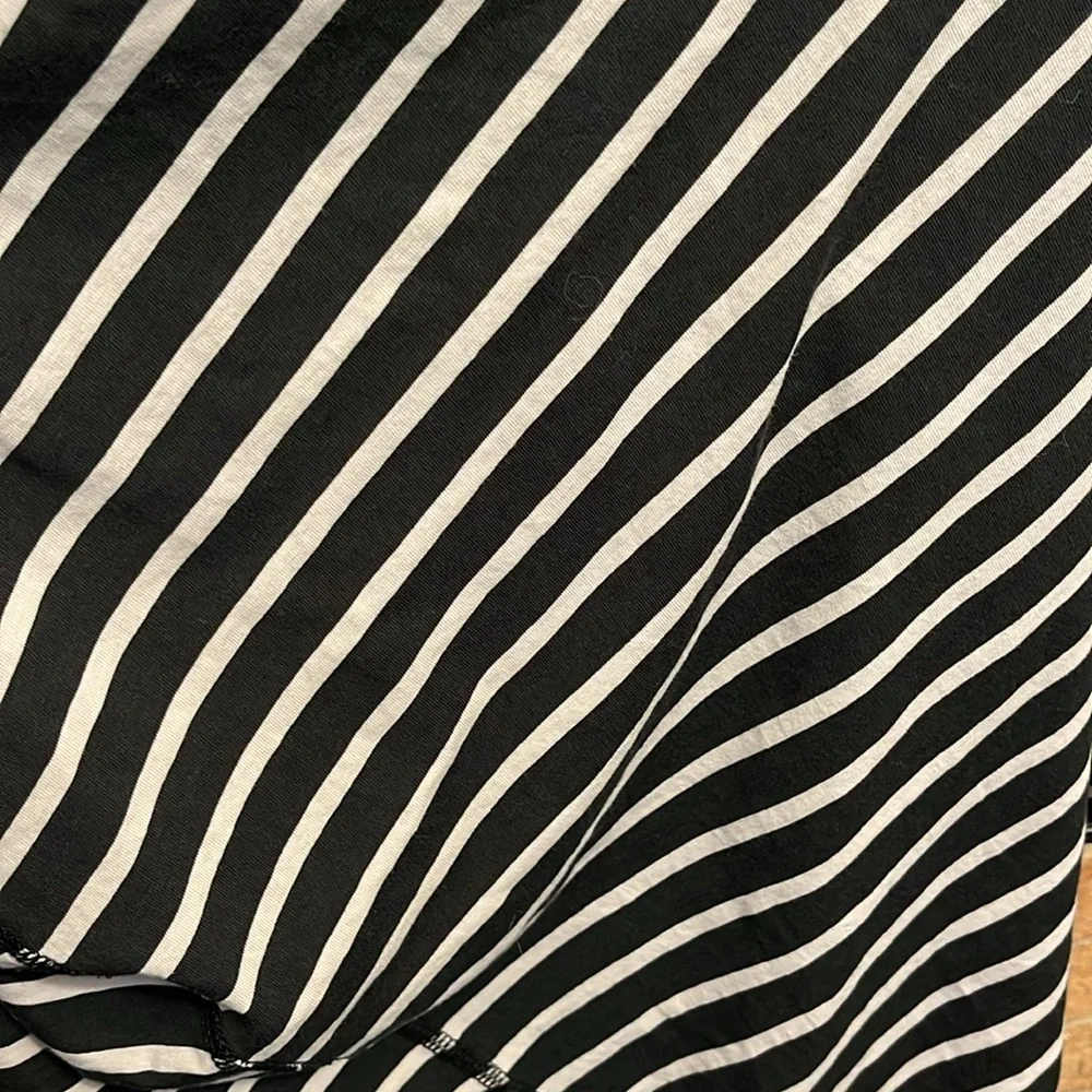 Lululemon Open Back Muscle Tank - Picture 4 of 4
